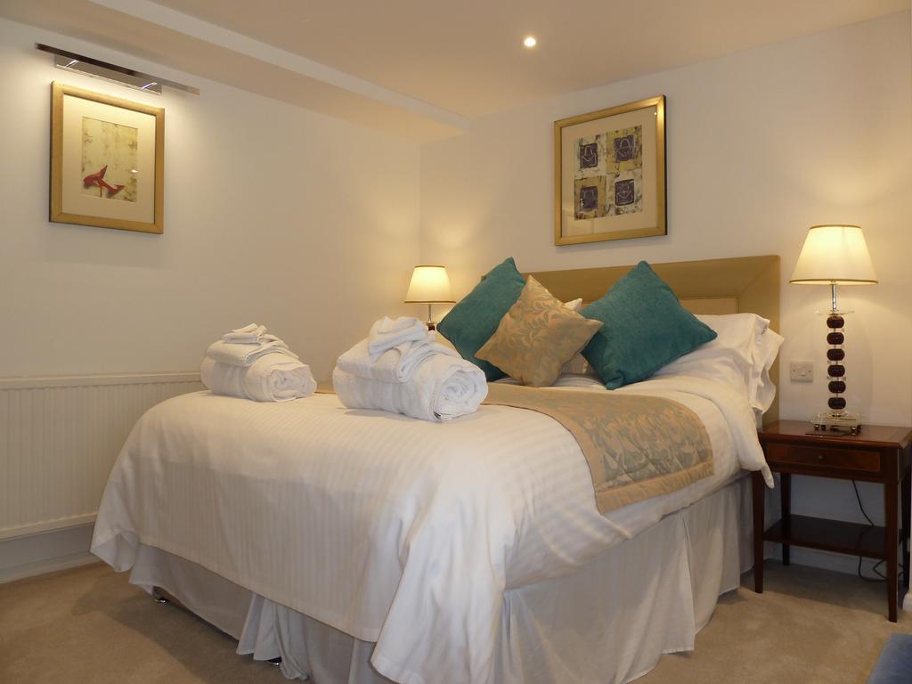Cameron House Landford Eksteriør bilde