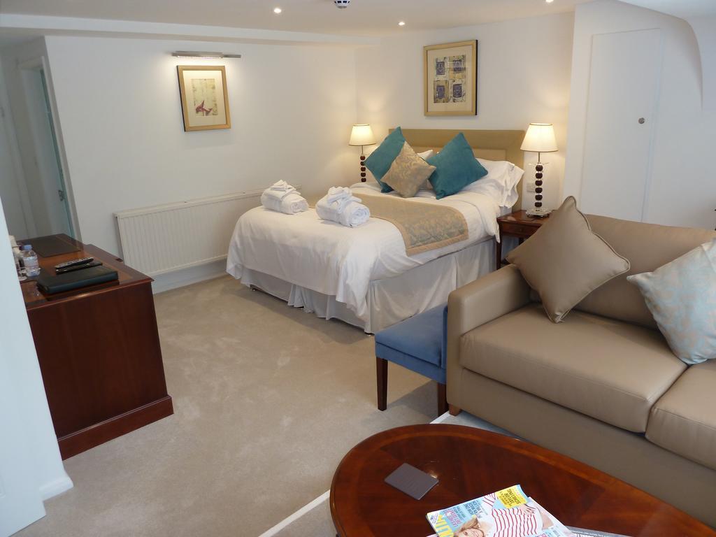 Cameron House Landford Eksteriør bilde